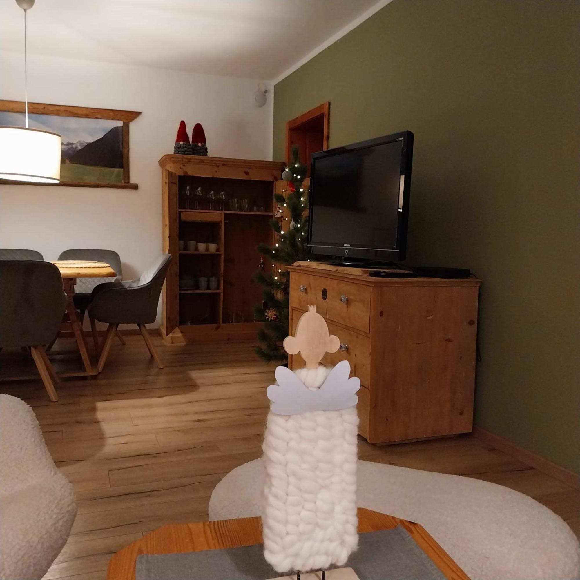 Burg Laudegg Blick Apartman Faggen Kültér fotó
