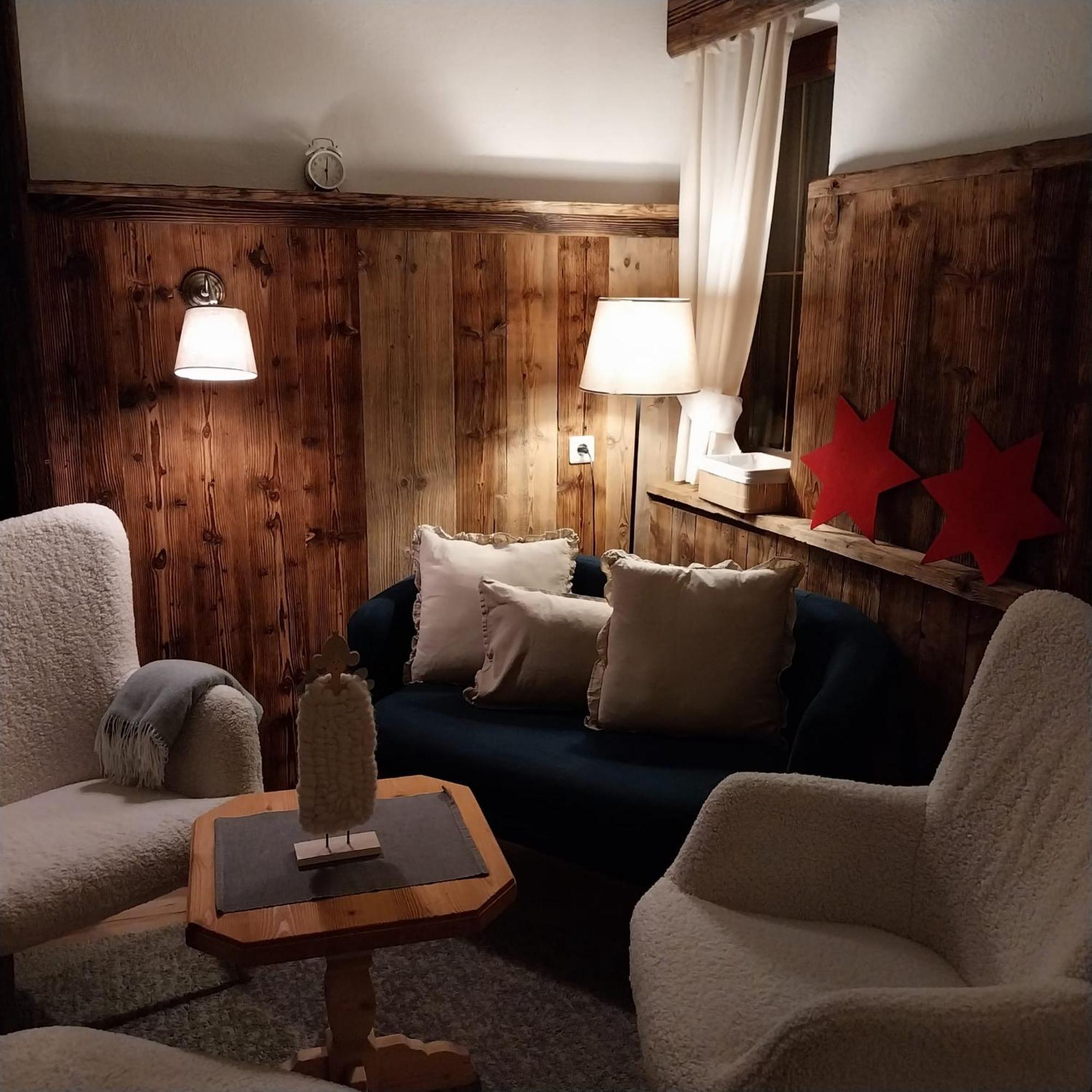 Burg Laudegg Blick Apartman Faggen Kültér fotó