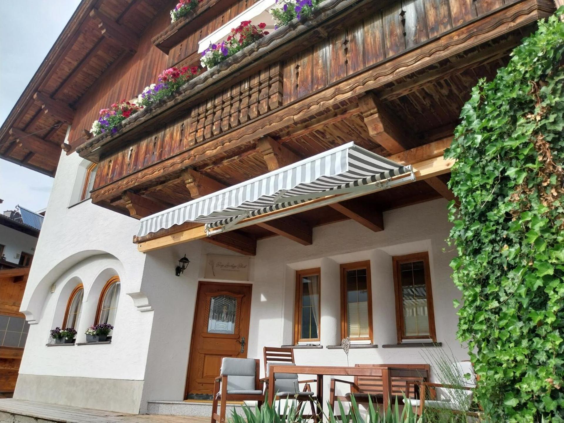 Burg Laudegg Blick Apartman Faggen Kültér fotó